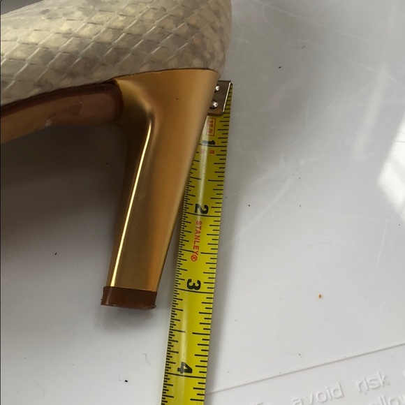 Via Spiga high heel snake-print shoes size 5 1/2B - Picture 8 of 8